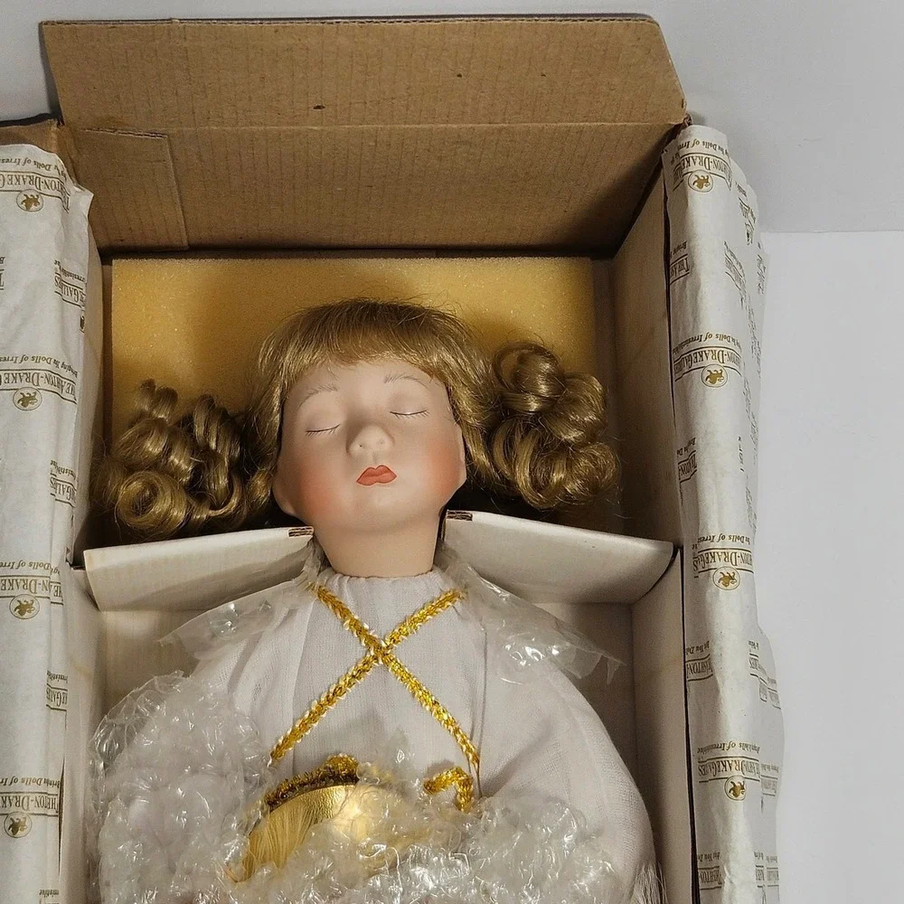 Ashton Drake The Blessed Angel Julie Good Kruger Nativity Doll